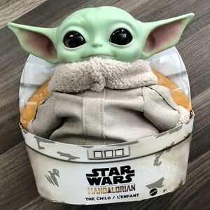 NEW The Child Baby Yoda‎ Mandalorian Plush